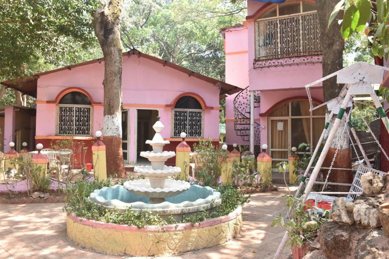 Green Hill Resort Matheran Exteriör bild