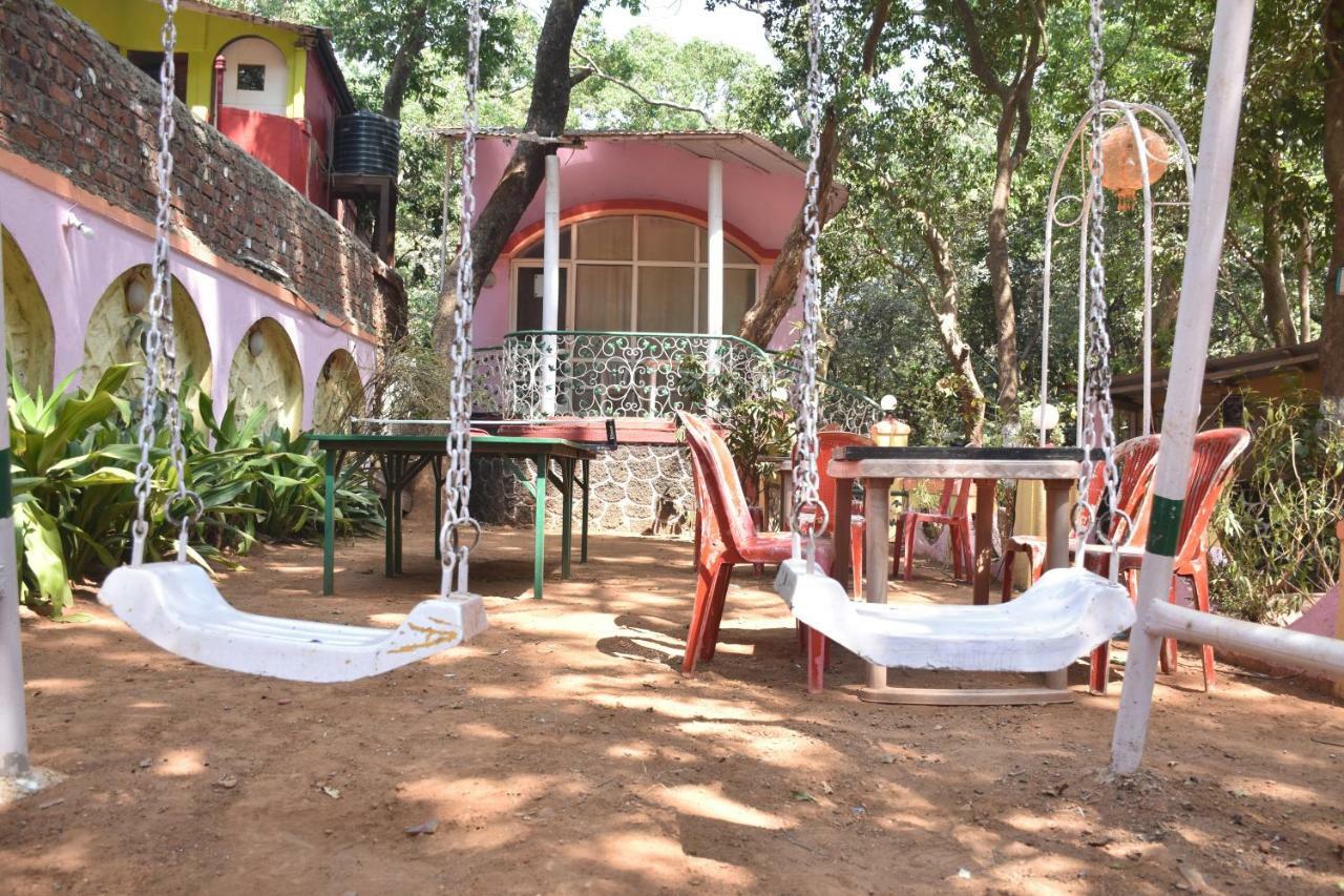 Green Hill Resort Matheran Exteriör bild